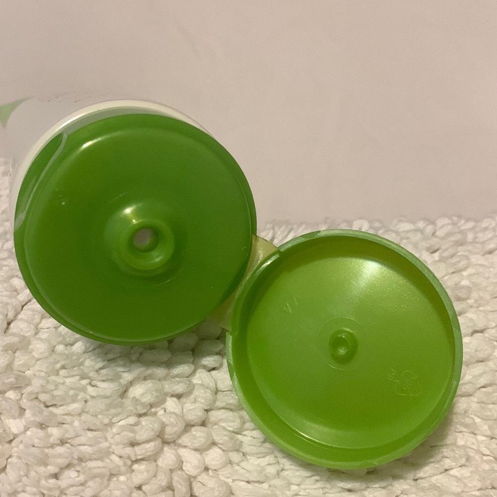 Herbalife Hand & Body Cream - Picture 5 of 5